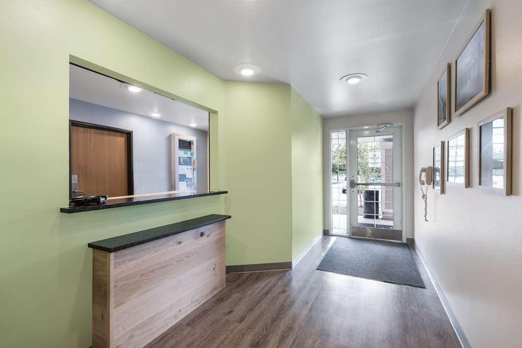 Extended Stay America Select Suites - Orlando - East المظهر الداخلي الصورة